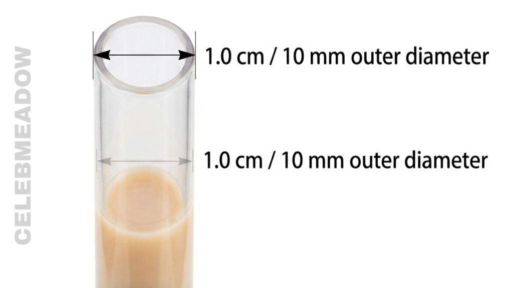 Jumbo Drinking Straw That Is 1 cm Long