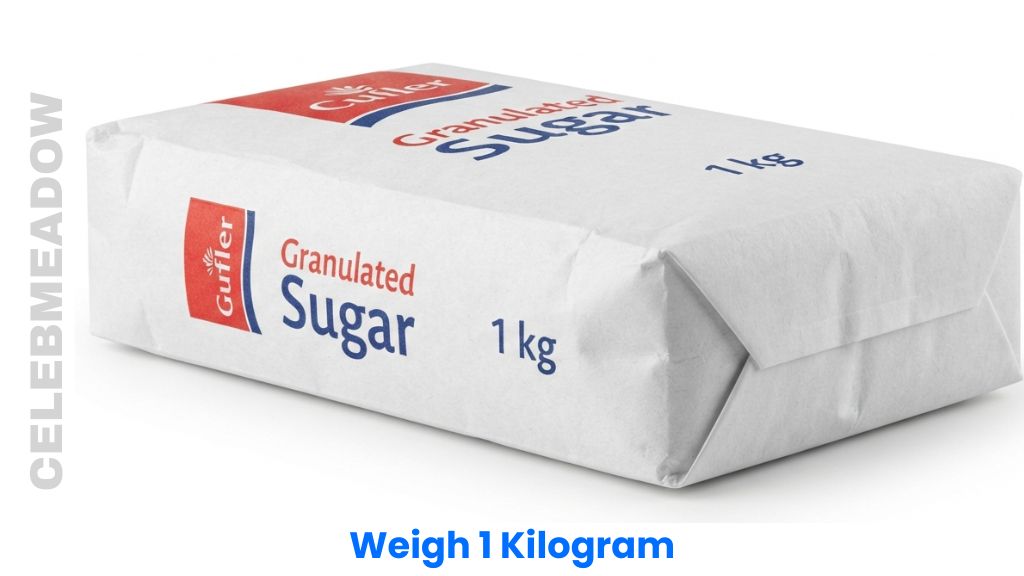 How much is 1 kg: a 1 kg bag of granulated sugar in paper packaging